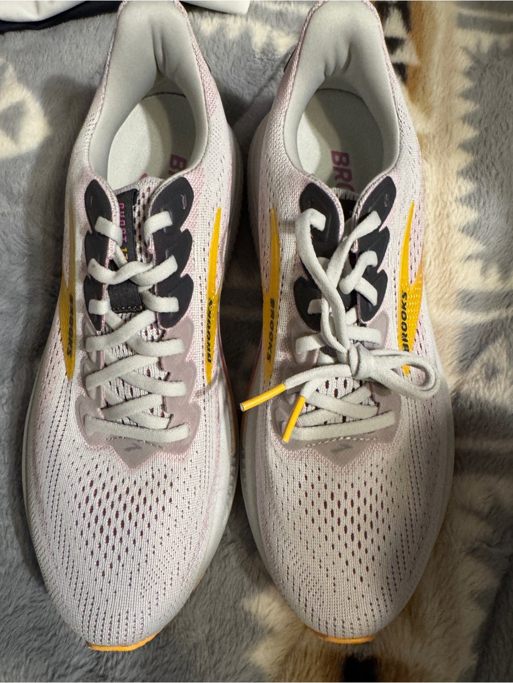 Brooks Ghost 17 Women's Running Shoes in Light Pink with Yellow Accents